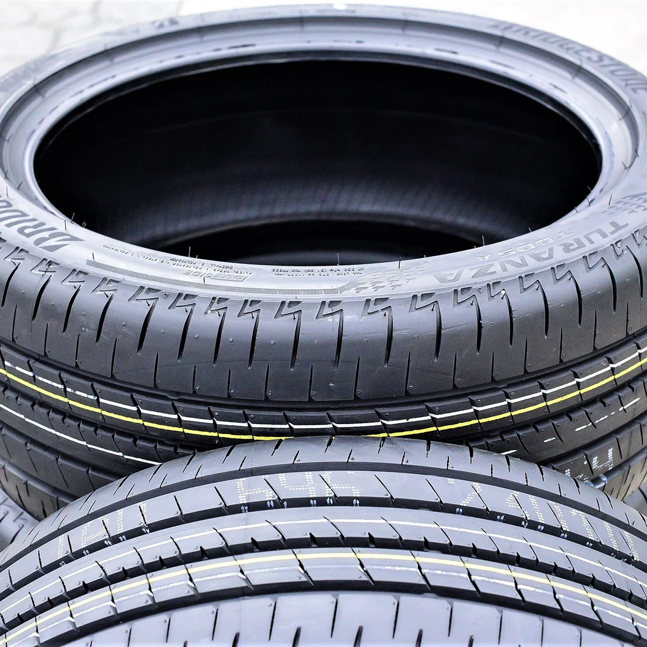 Bridgestone Turanza T005A 235/45R18 94W