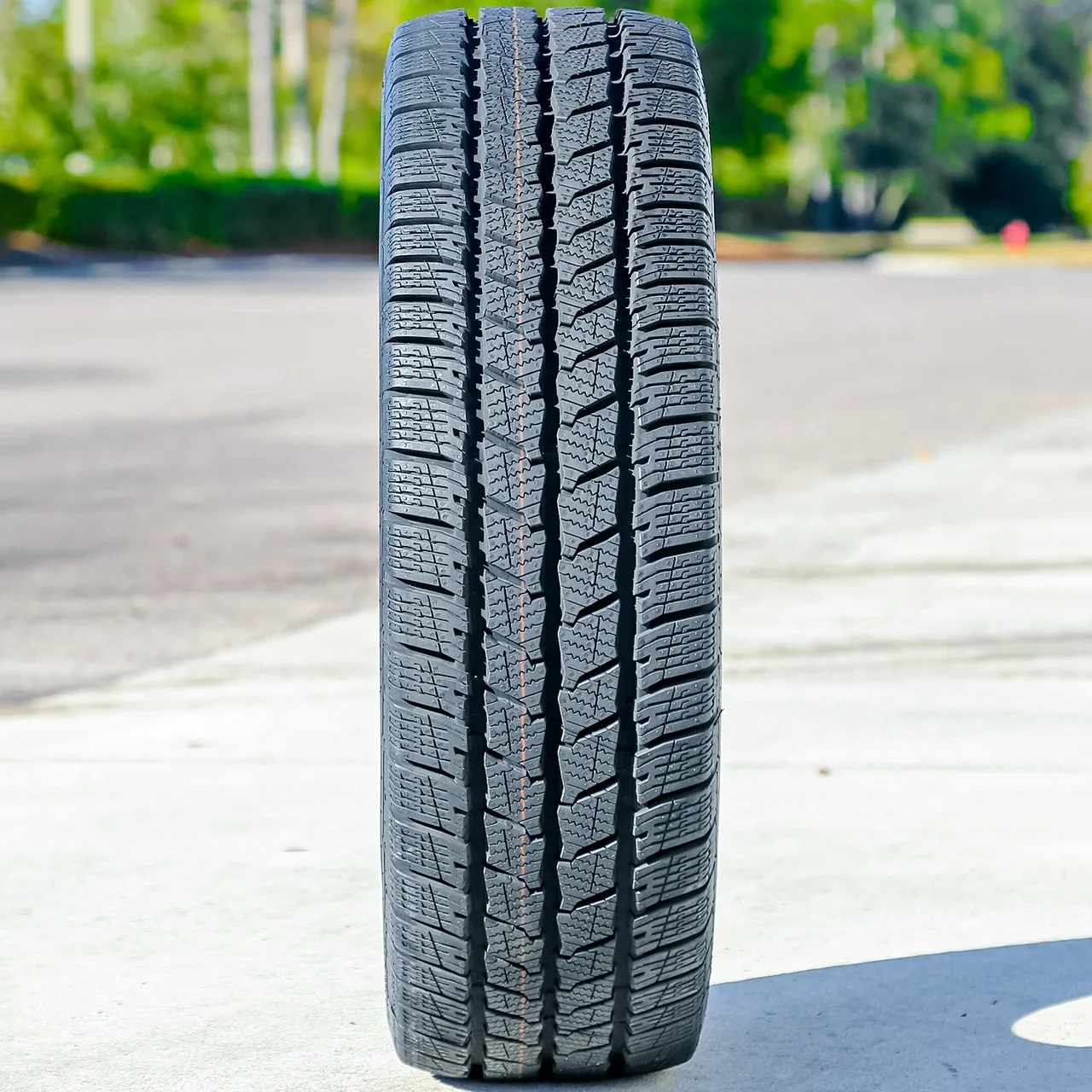 Continental VanContact Winter 215/85R16 115/112Q E (10 Ply)