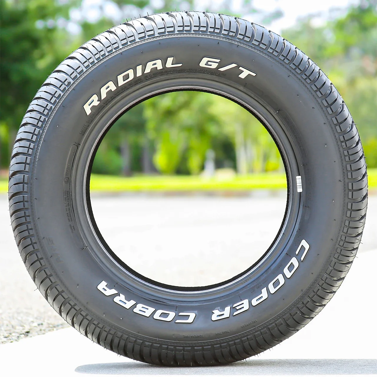 Cooper Cobra Radial G/T 215/70R15 97T