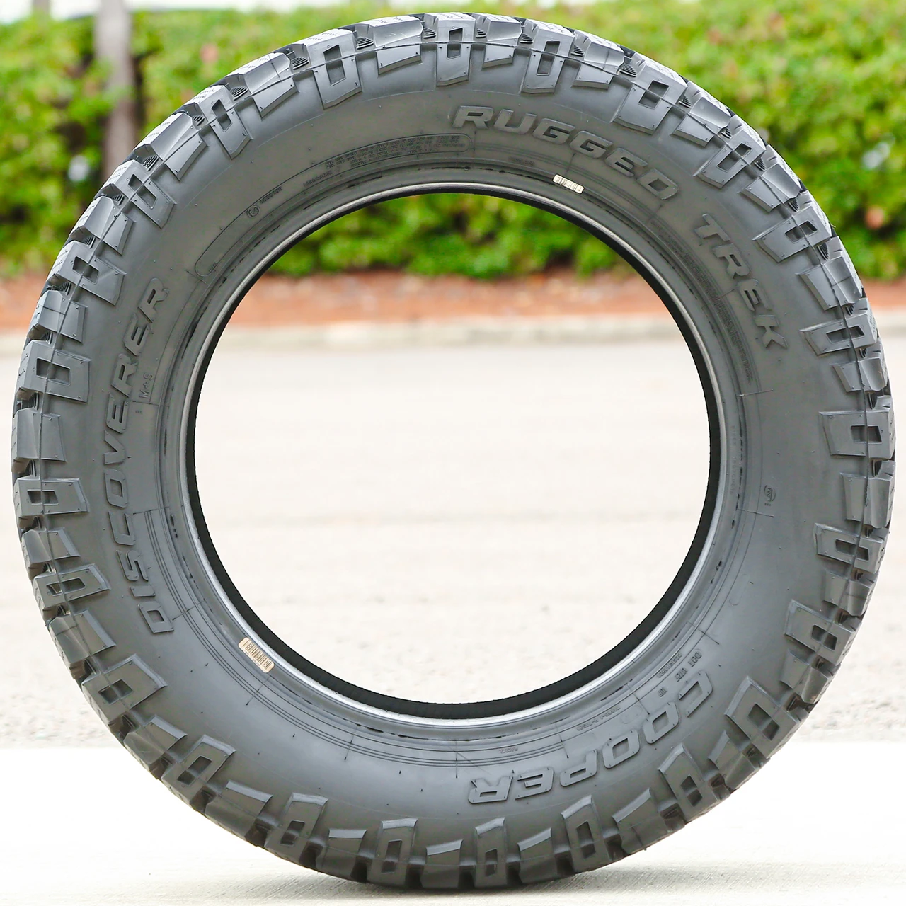 Cooper Discoverer Rugged Trek 275/65R18 116T