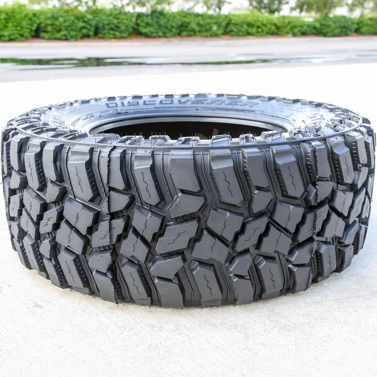 Cooper Discoverer STT Pro LT 35X12.50R22 121Q F (12 Ply)