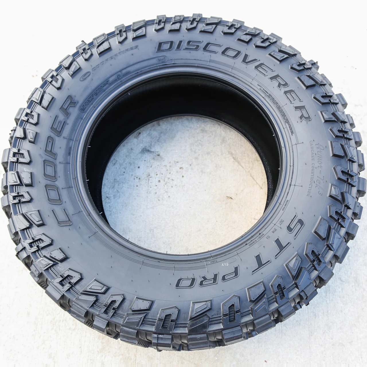 Cooper Discoverer STT Pro LT 35X12.50R22 121Q F (12 Ply)