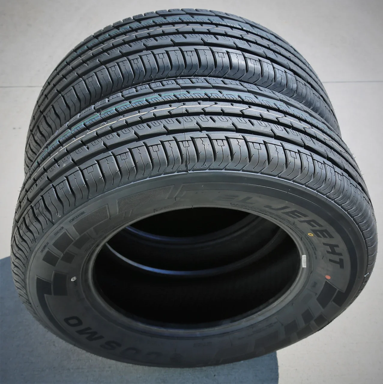 Cosmo El Jefe HT 275/55R20 117V XL