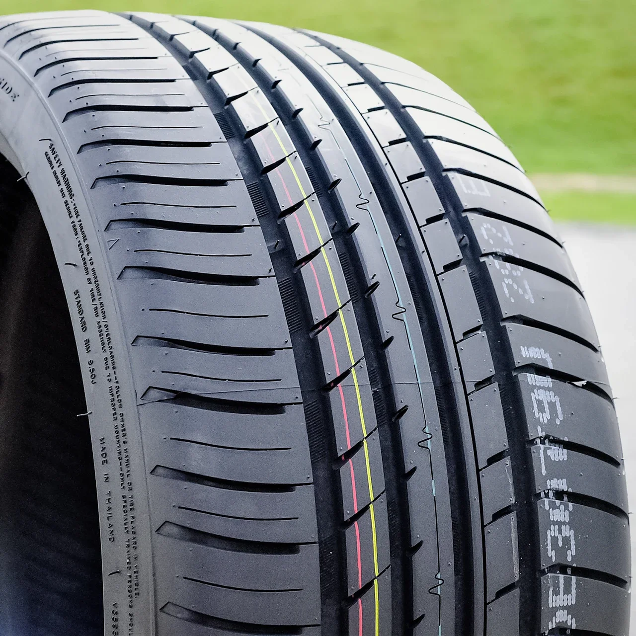 Cosmo MuchoMacho 275/40R20 ZR 106Y XL