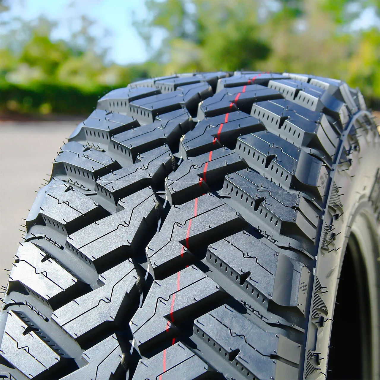 Cosmo Mud Kicker LT 37X13.50R20 128Q F (12 Ply)