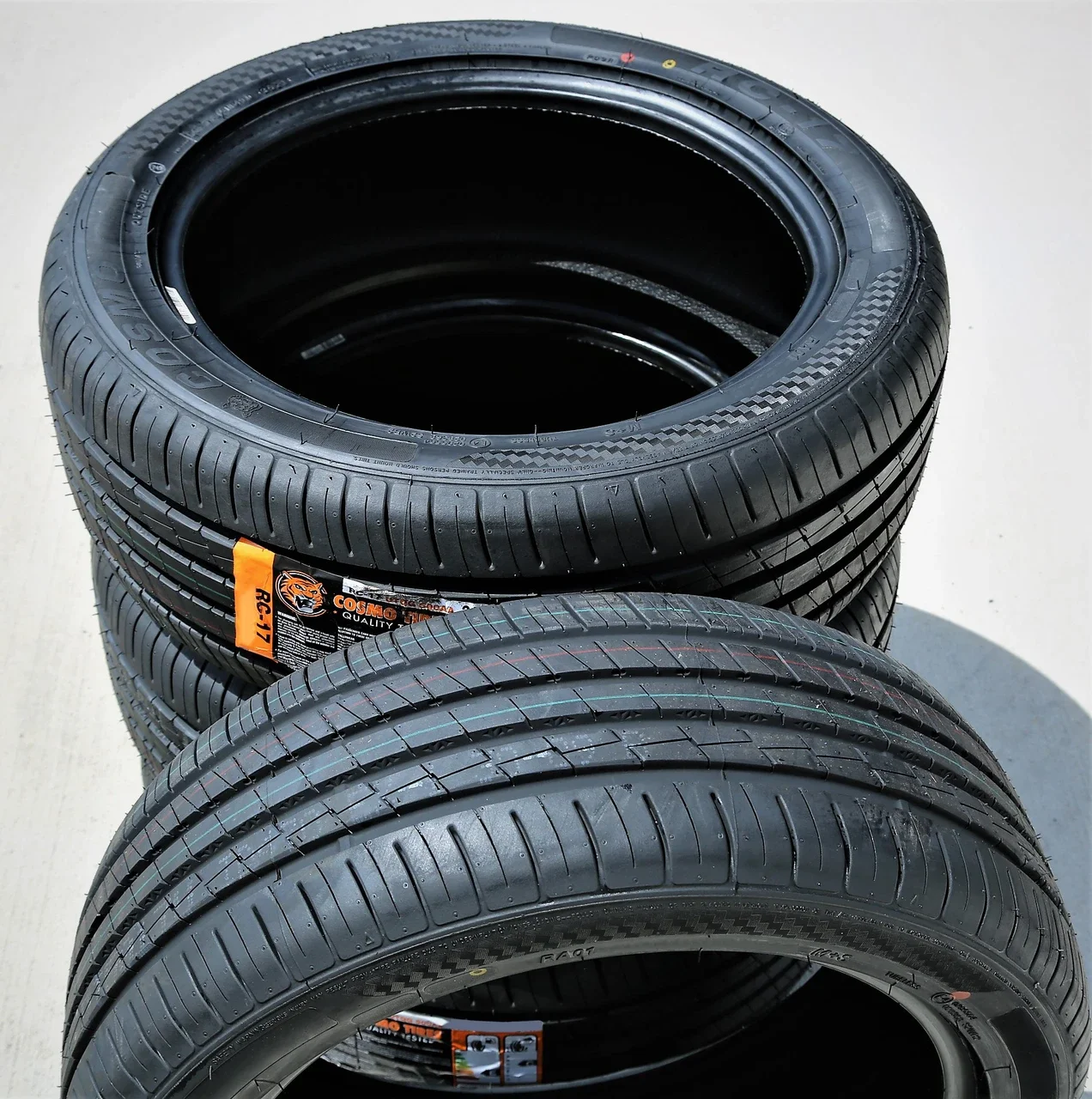 Cosmo RC-17 185/65R15 88H
