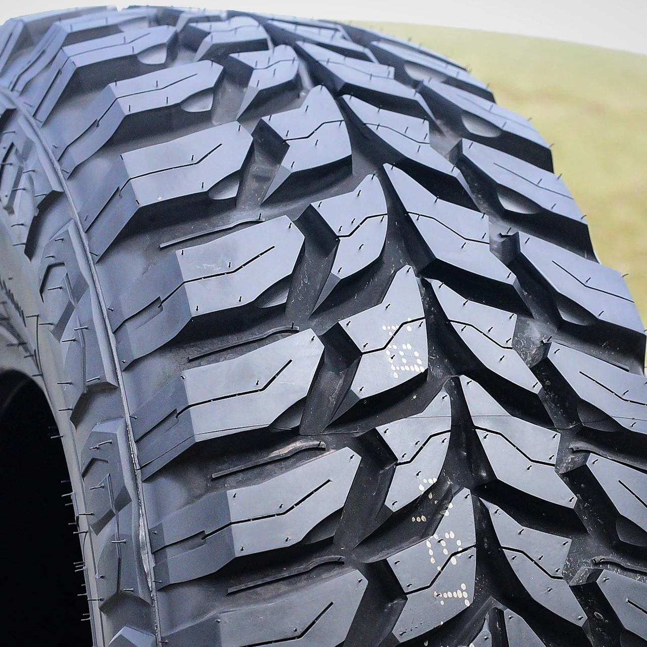 Crosswind by LingLong M/T LT 235/80R17 120/117Q E (10 Ply)