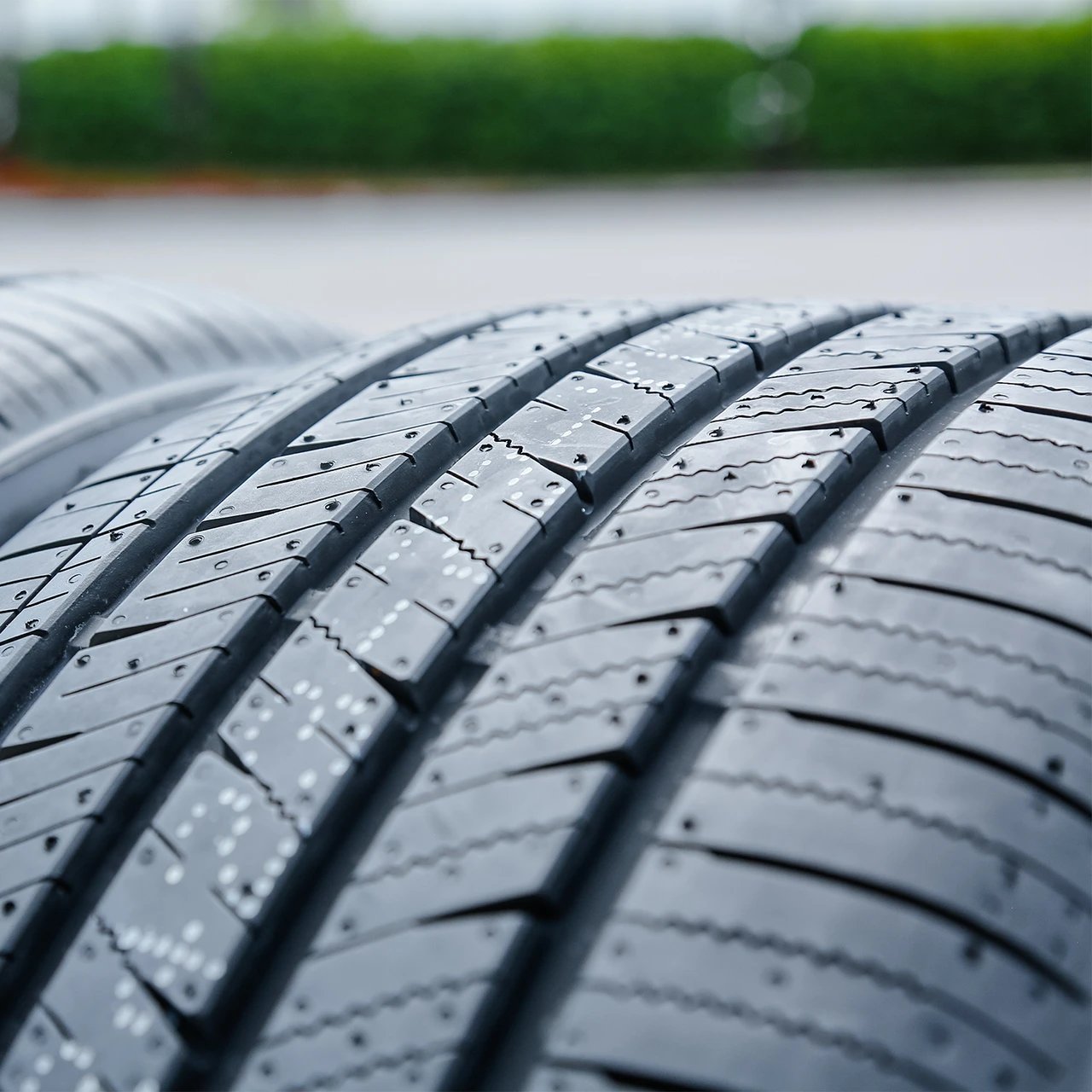 Dcenti DC55 205/45R16 ZR 87W