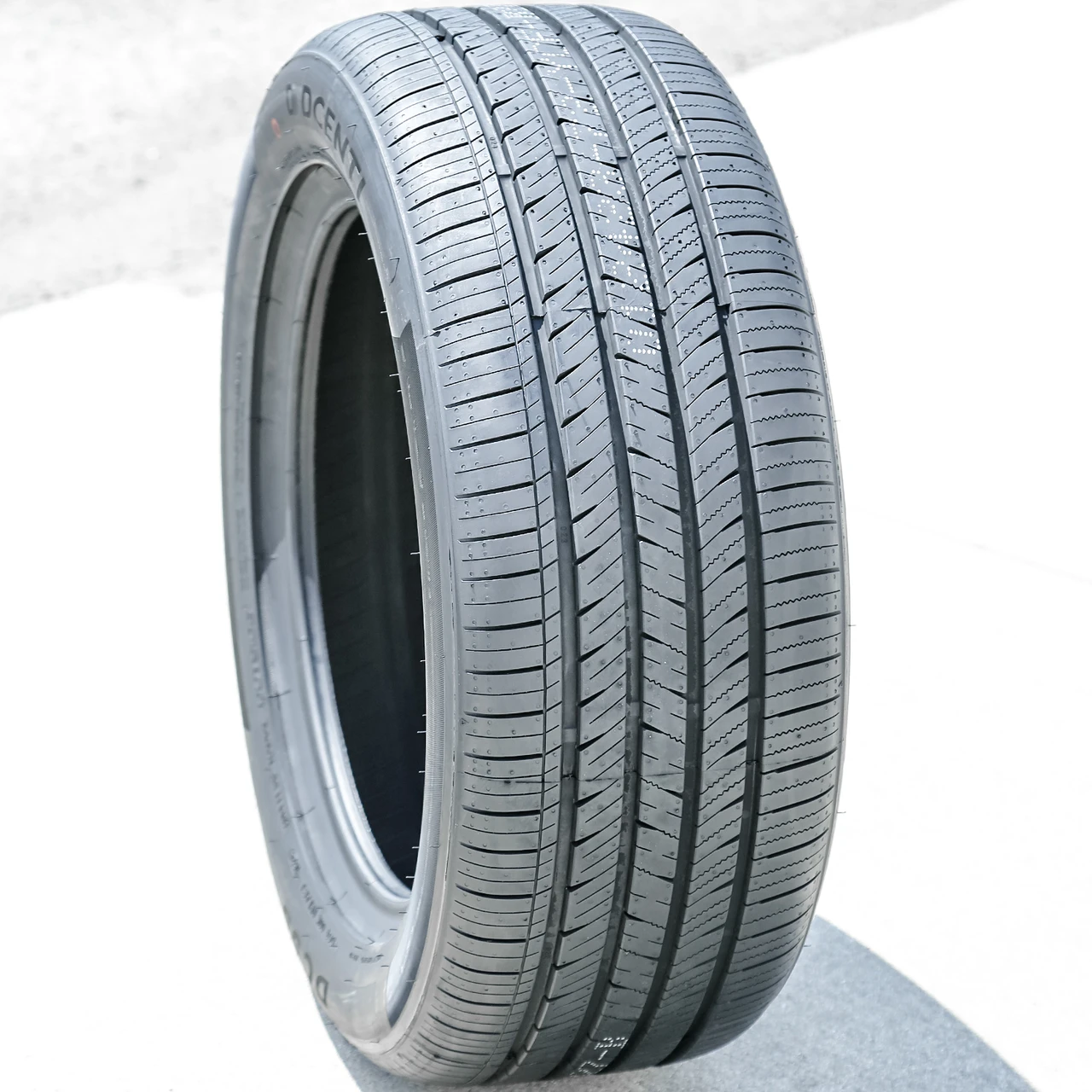Dcenti DC55 205/45R16 ZR 87W