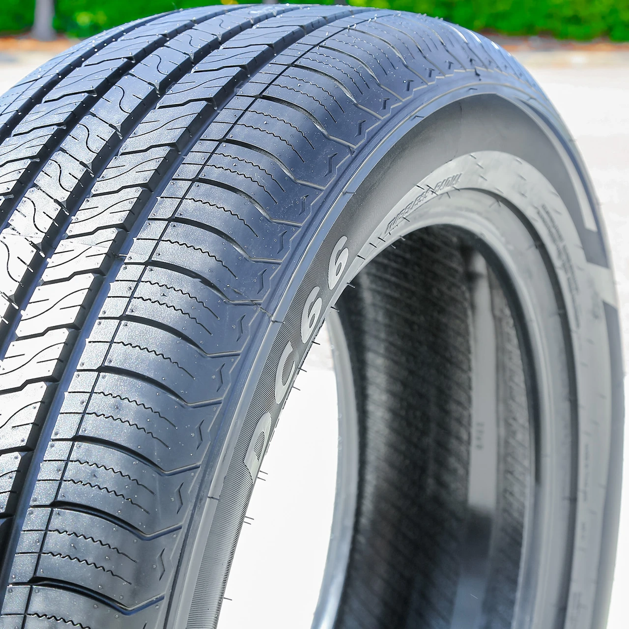 Dcenti DC66 305/35R24 112V