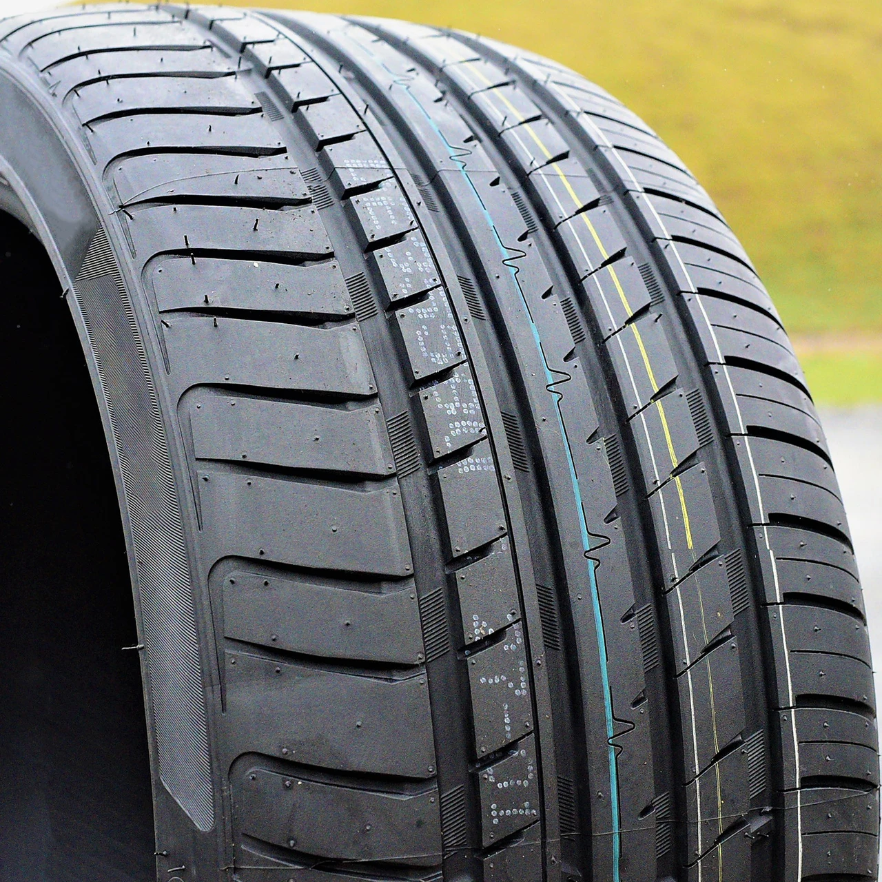 Deestone Expedite RA801E 255/30R19 ZR 91Y XL (DOT 2018)