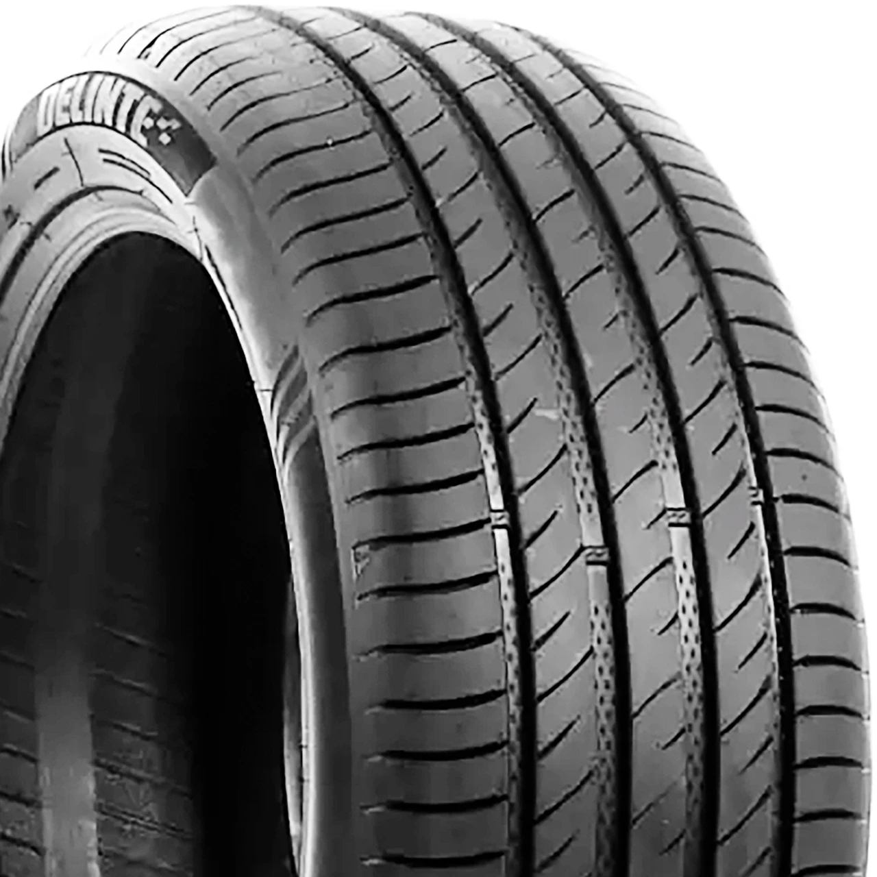 Delinte DS2 (QST) 215/50R17 ZR 95W
