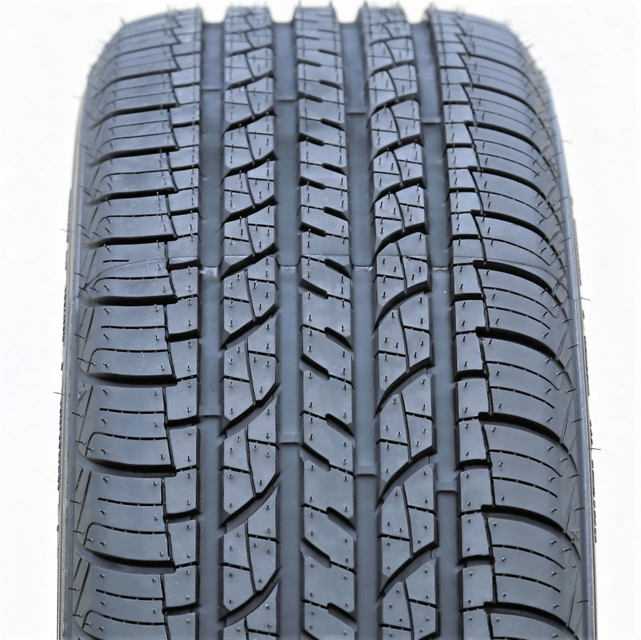 Douglas All-Season 215/60R15 94H