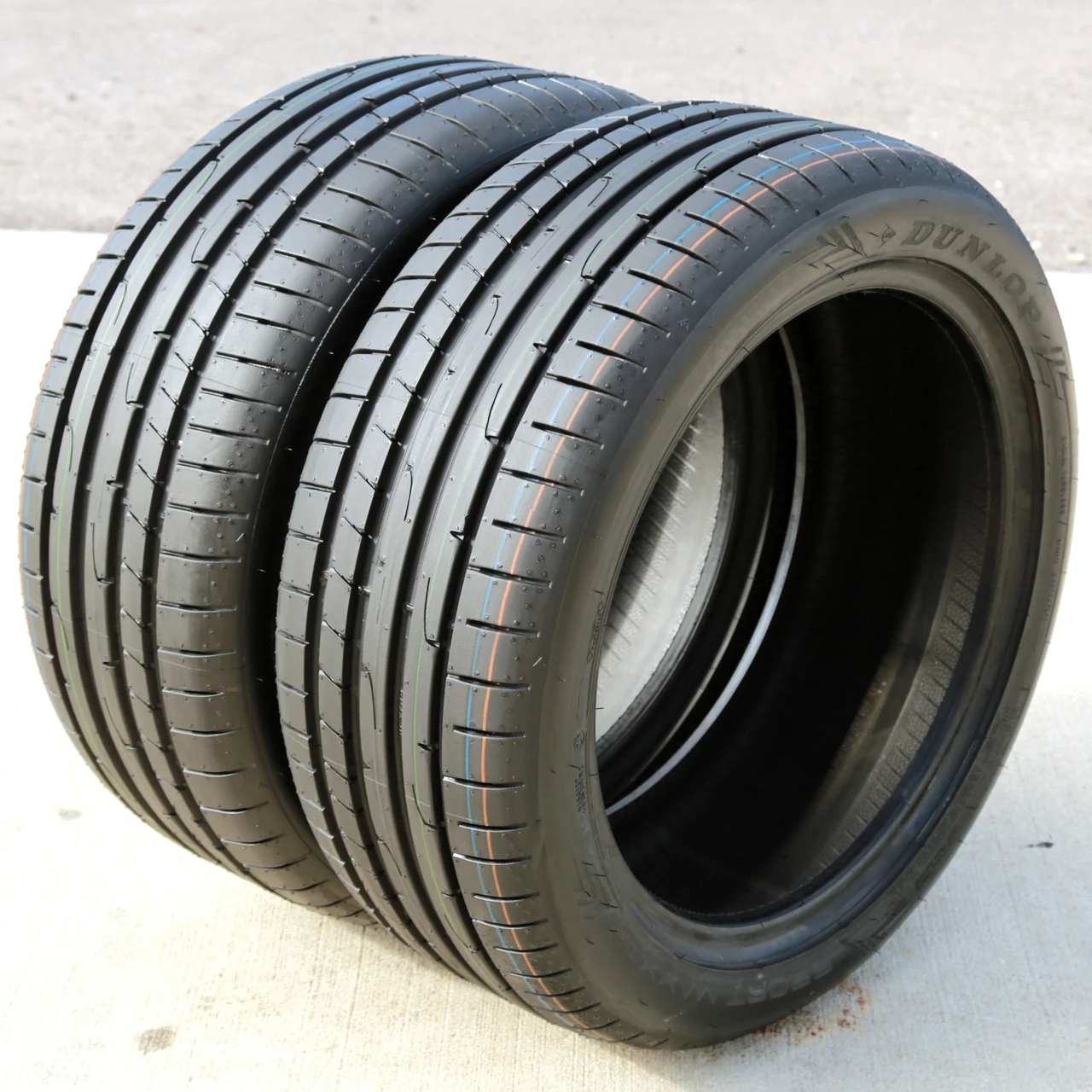 Dunlop Sport Maxx RT2 235/45R17 ZR 97Y XL