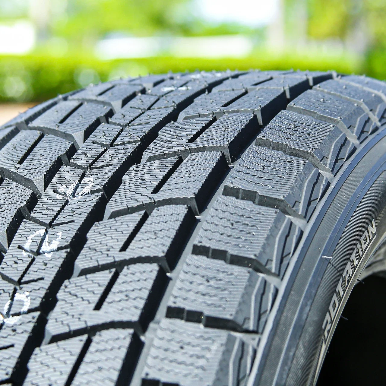 Dunlop Winter Maxx SJ8 275/55R20 113R