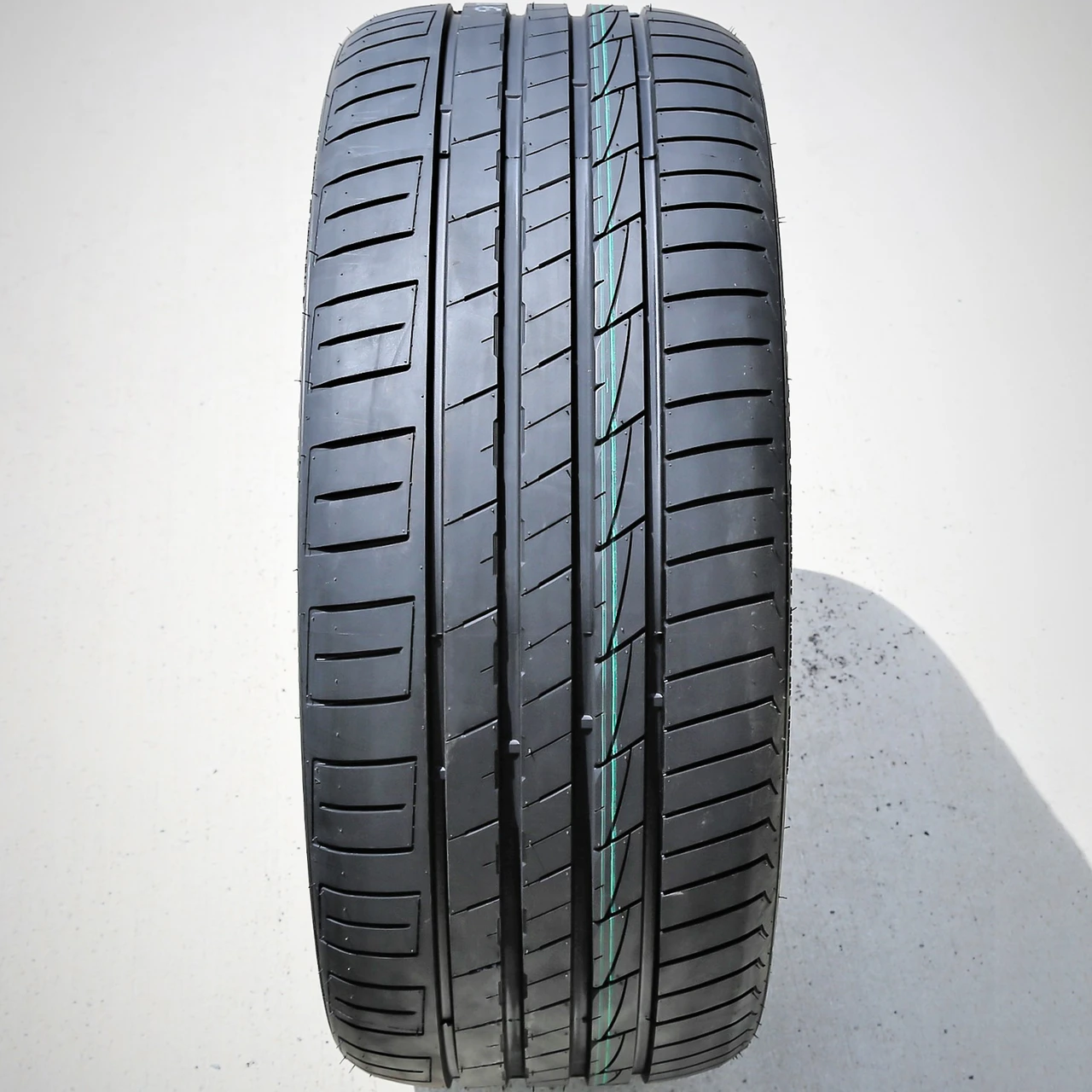 Durun RU06 285/35R22 ZR 106W XL