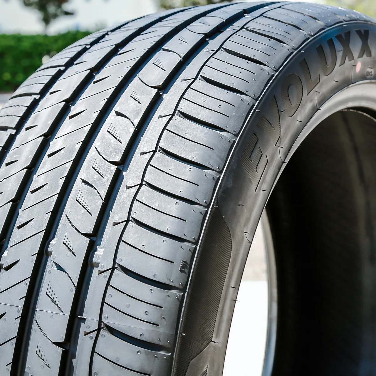 Evoluxx Capricorn UHP 265/40R22 106V XL