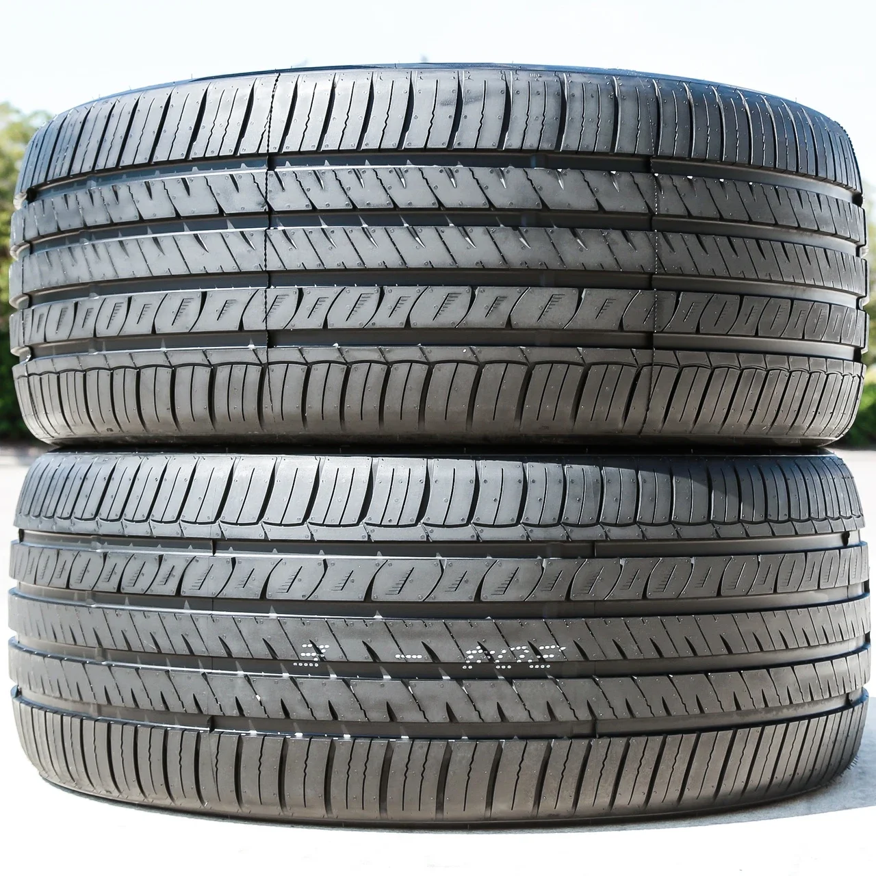 Evoluxx Capricorn UHP 265/40R22 106V XL