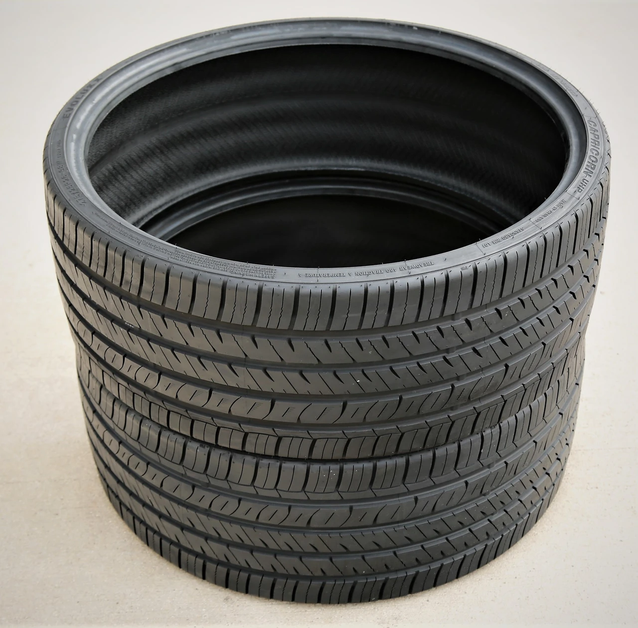 Evoluxx Capricorn UHP 275/25R26 98W XL