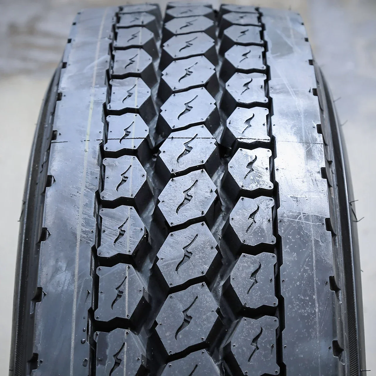Evoluxx EDH100 295/75R22.5 146/143L H (16 Ply)