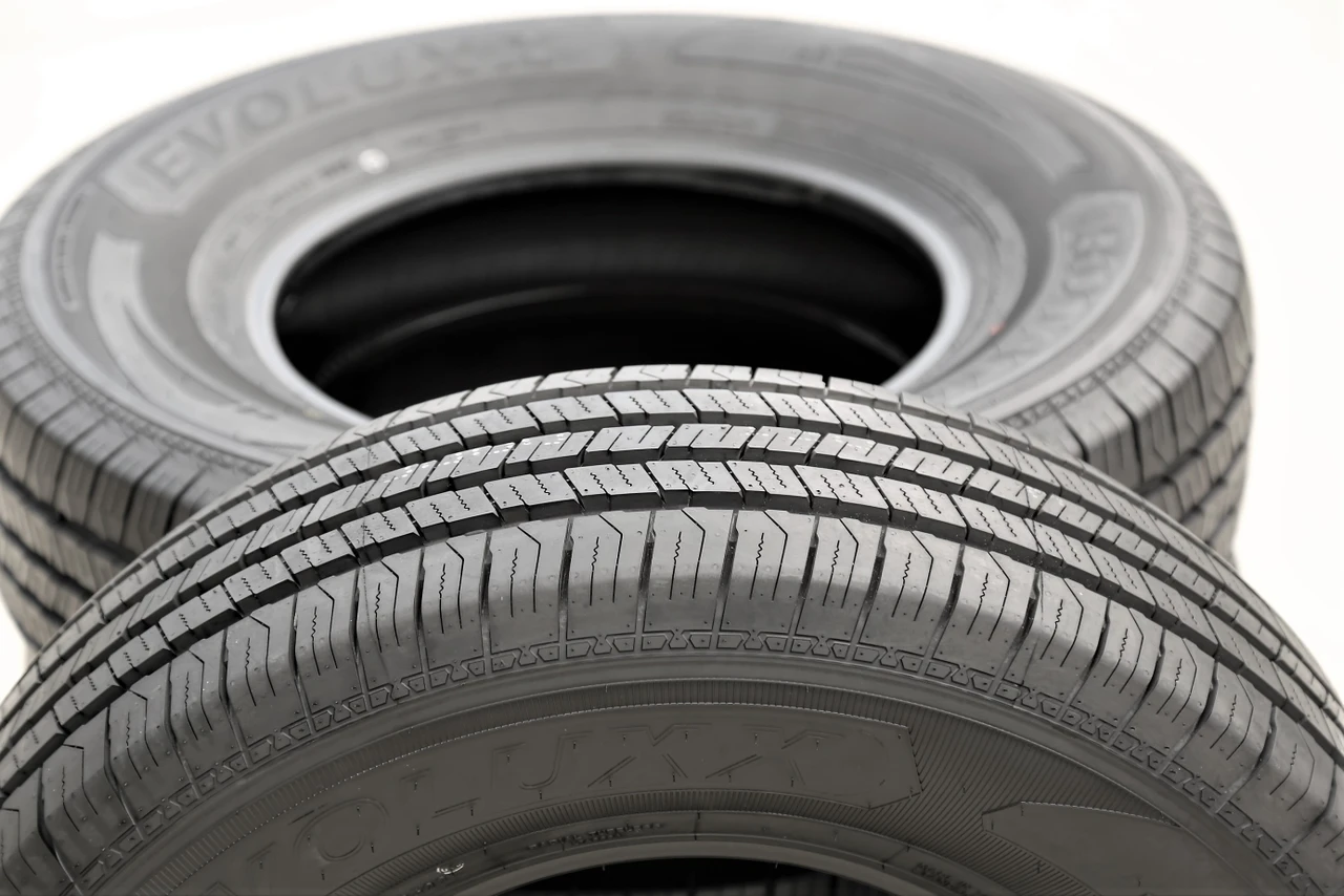 Evoluxx Rotator H/T LT 275/65R18 123/120S E (10 Ply)
