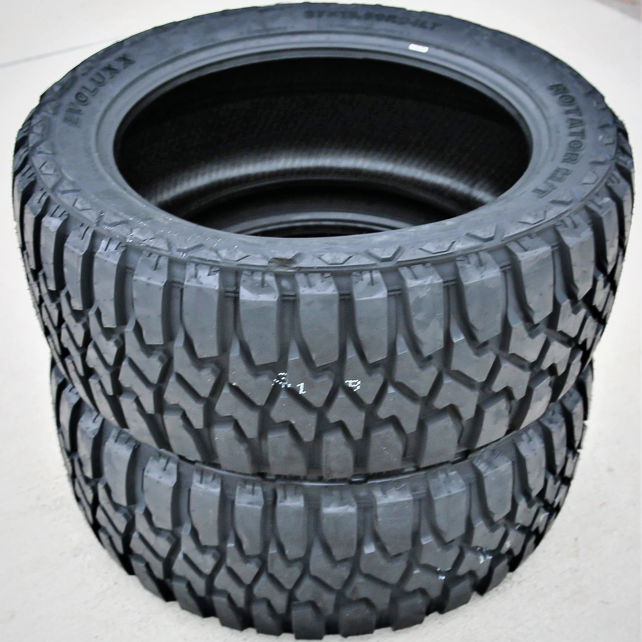 Evoluxx Rotator M/T LT 37X13.50R24 124Q F (12 Ply)