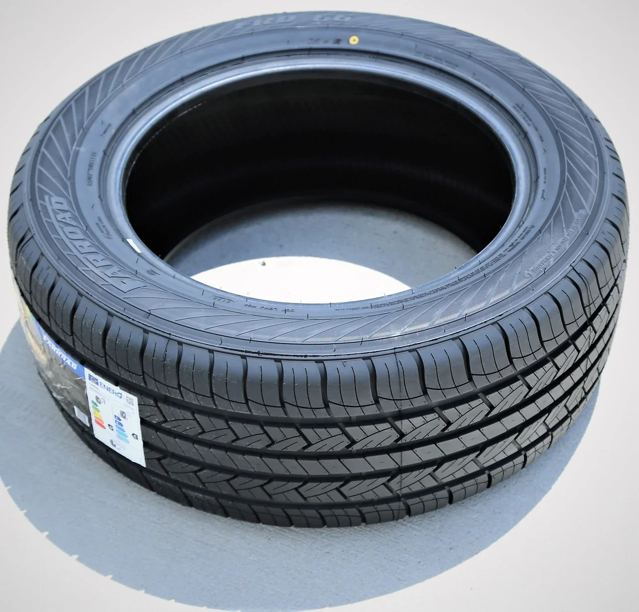 Farroad FRD66 215/65R17 99H