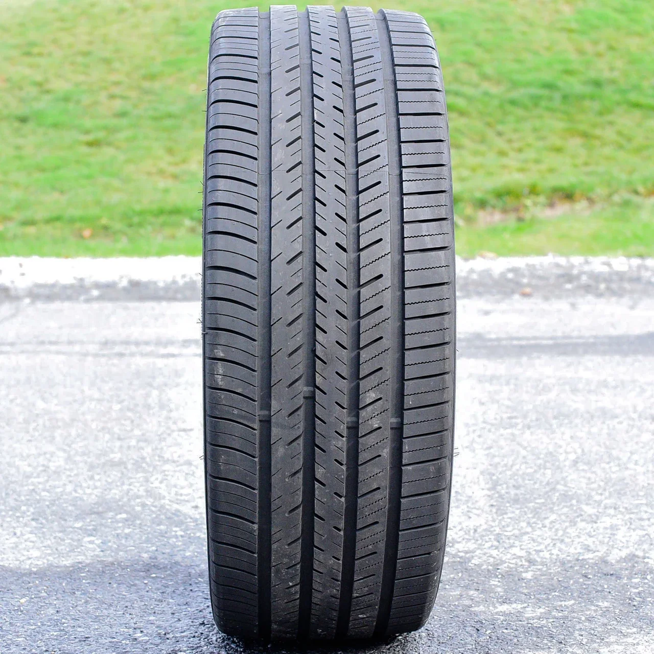 Force UHP 275/25R30 101W AS A/S All Season (BLEM) Tire