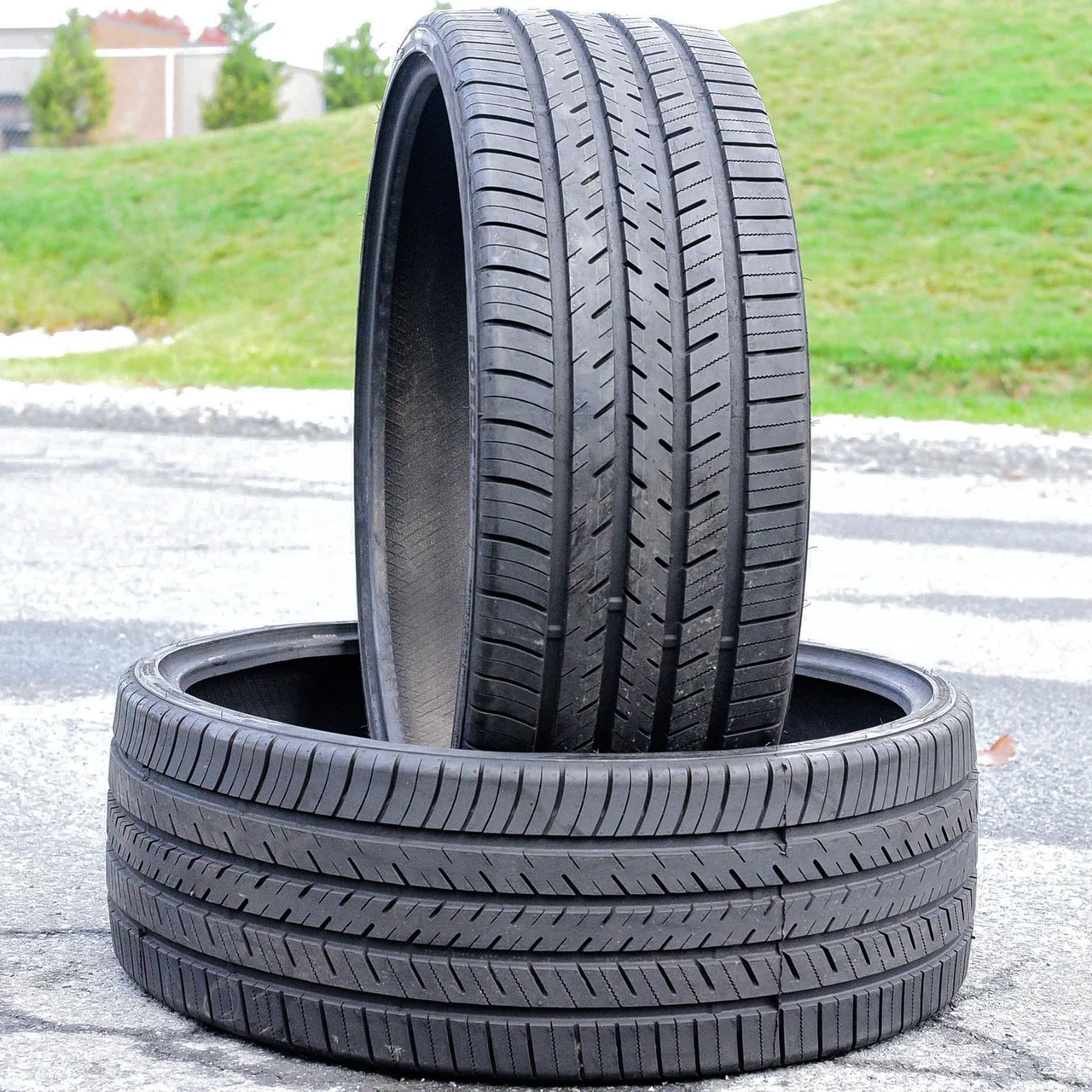 Force UHP 275/25R30 101W AS A/S All Season (BLEM) Tire