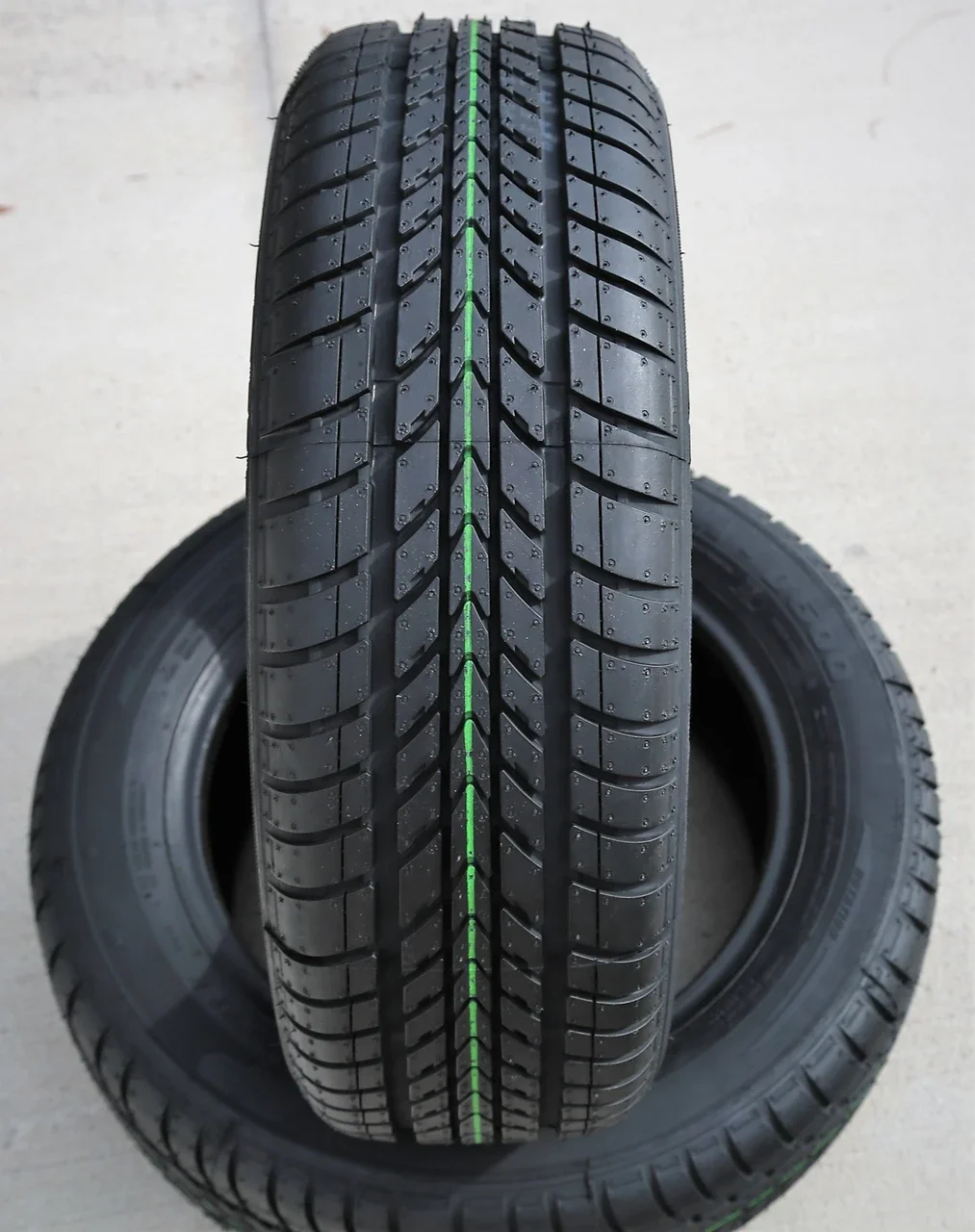 Forceum D600 195/60R14 86H