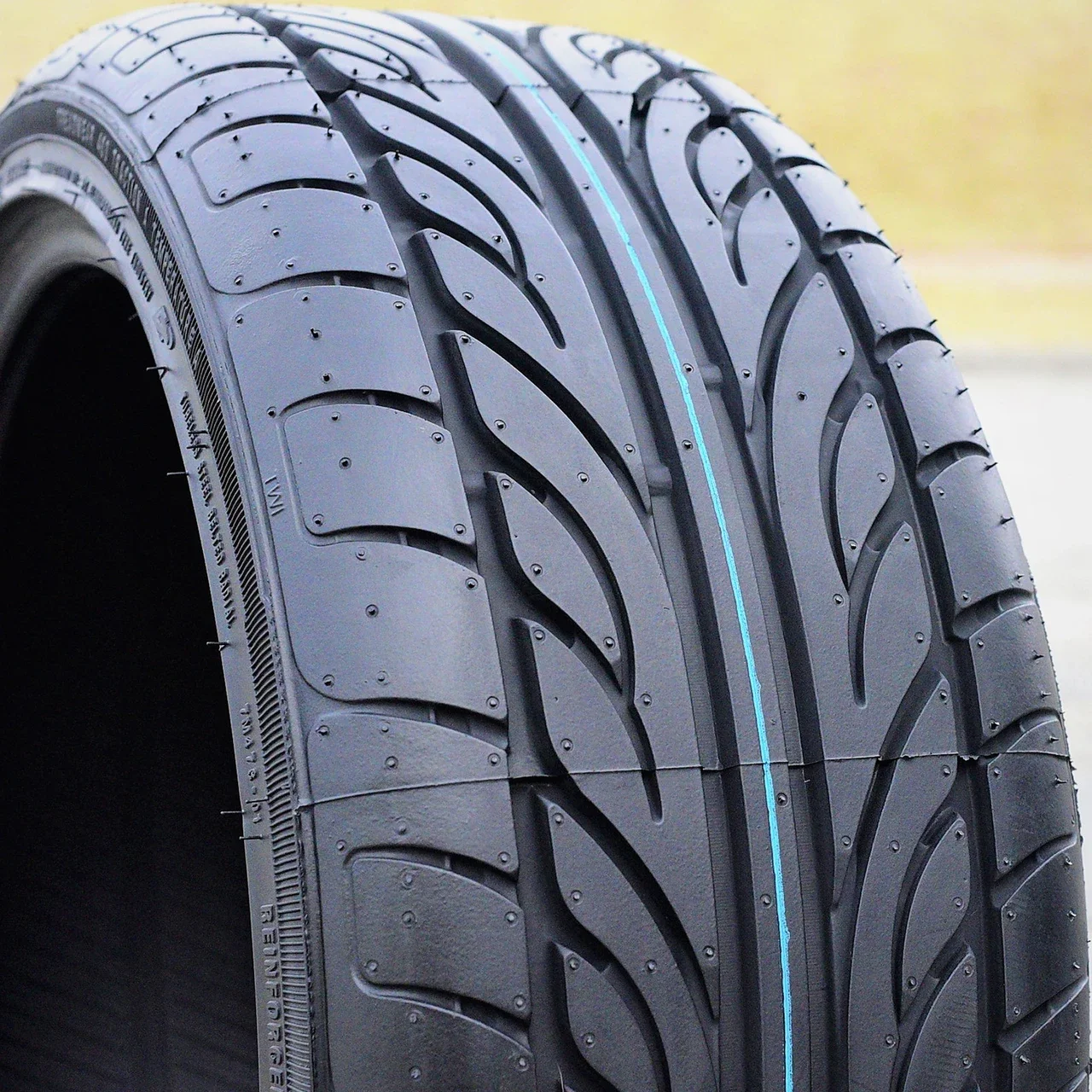 Forceum Hena 215/40R17 ZR 87W XL
