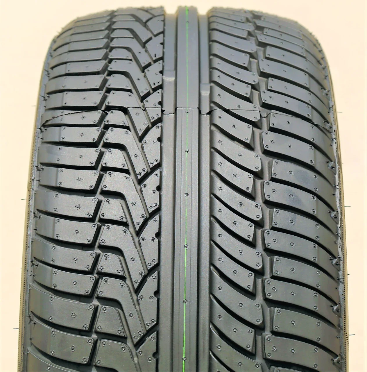Forceum Heptagon SUV 285/45R19 ZR 111V XL