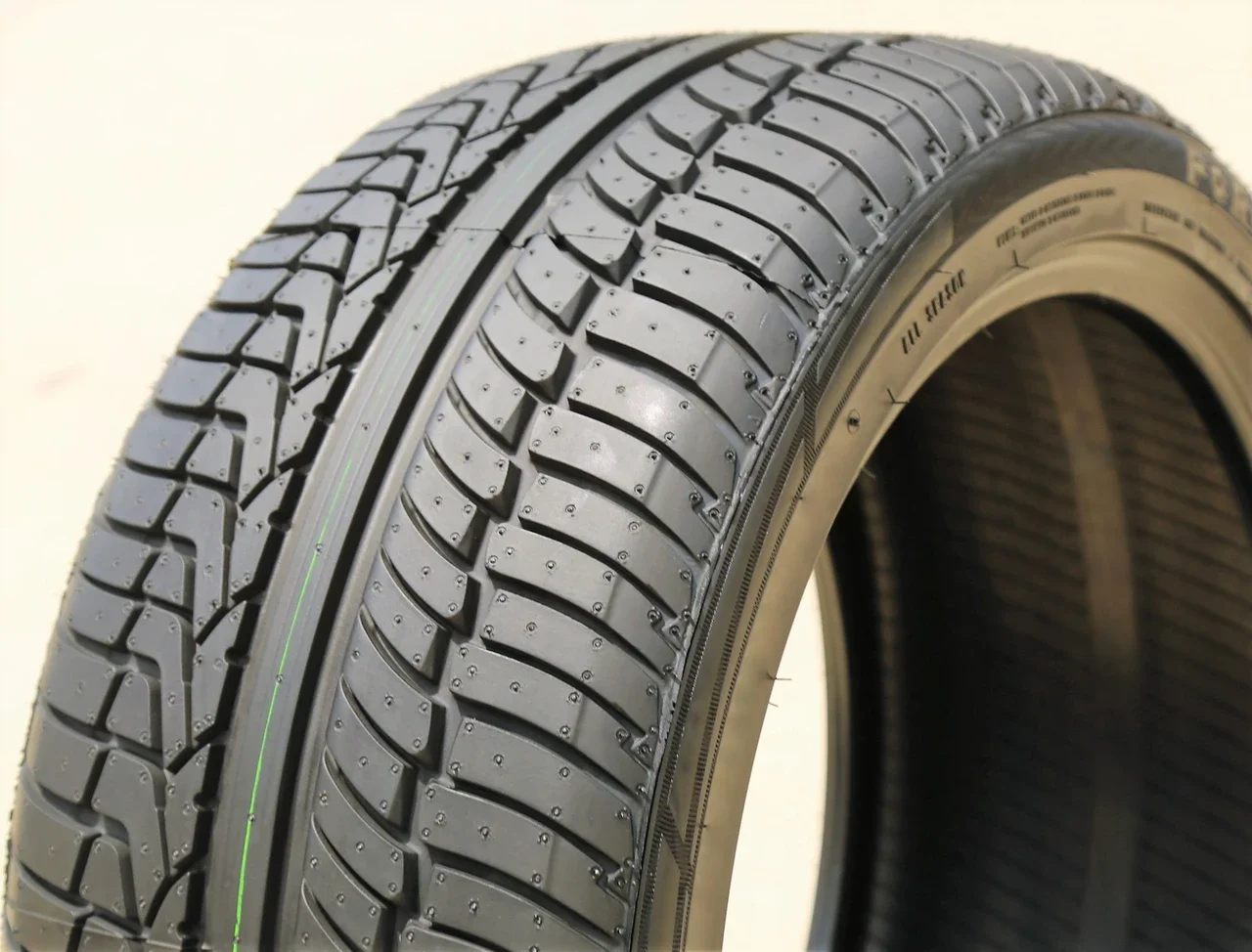 Forceum Heptagon SUV 285/45R19 ZR 111V XL