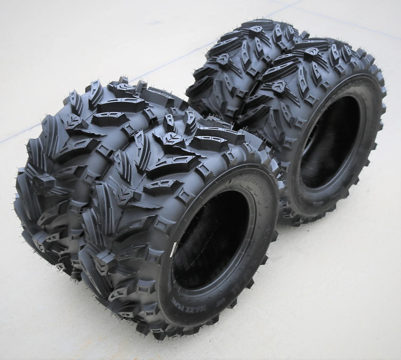 Forerunner Maxx Plus 24X10.00-11 48F 6 Ply