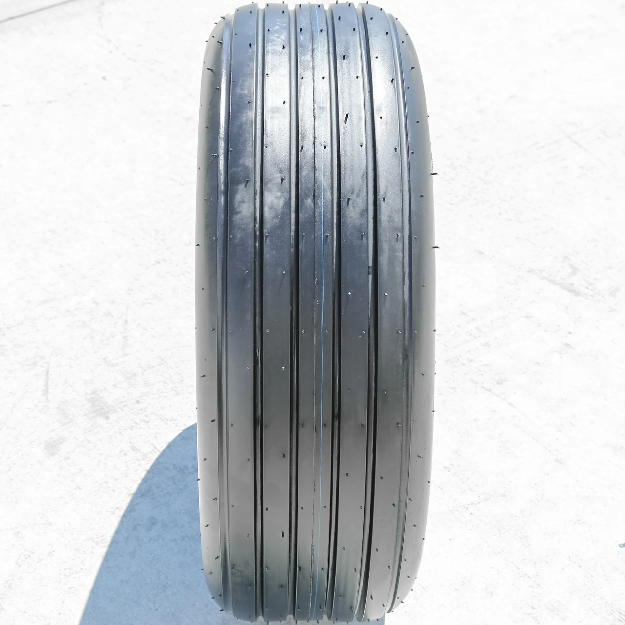 Forerunner QH641 11L-15 12 Ply (TT)