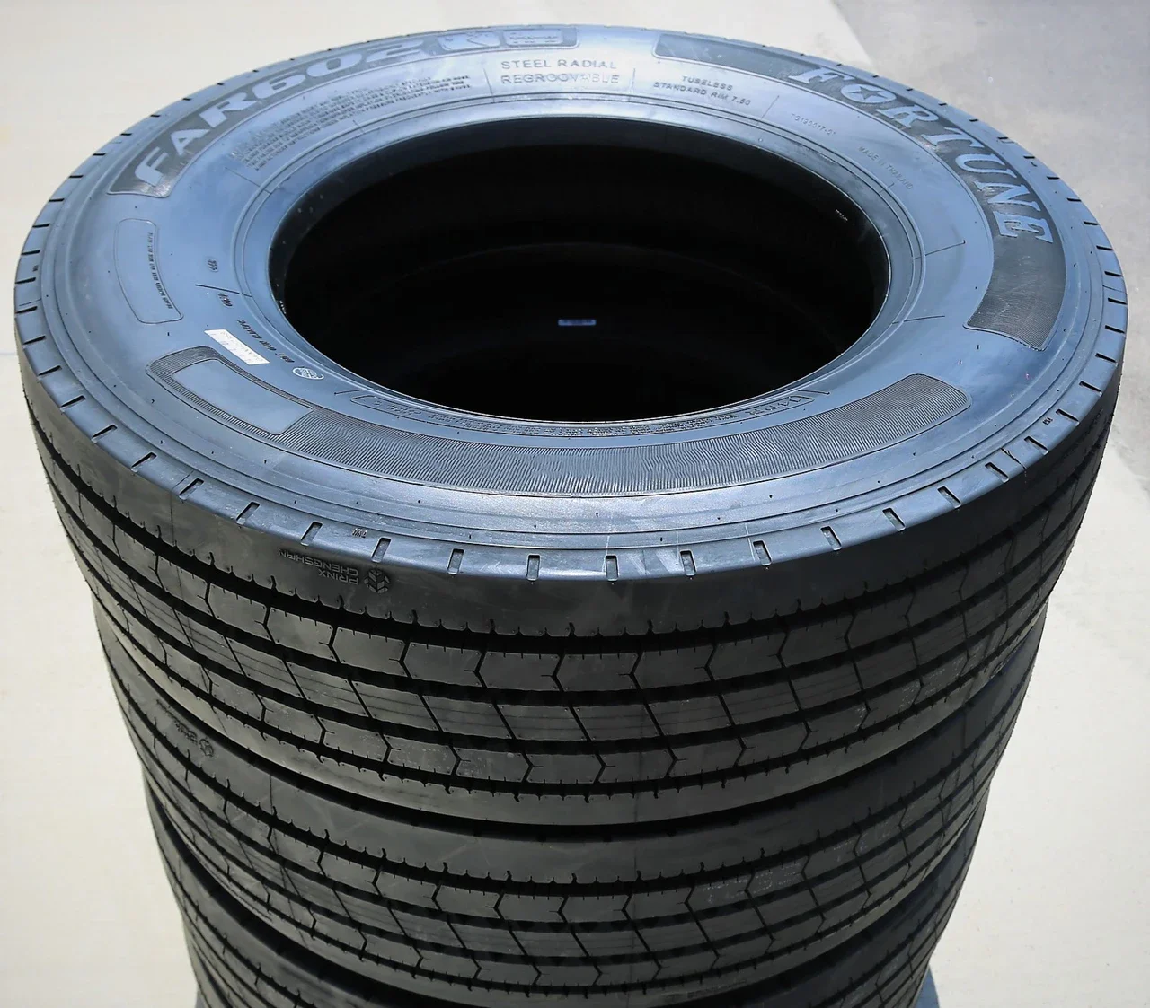 Fortune FAR602 235/75R17.5 143/141J J (18 Ply)