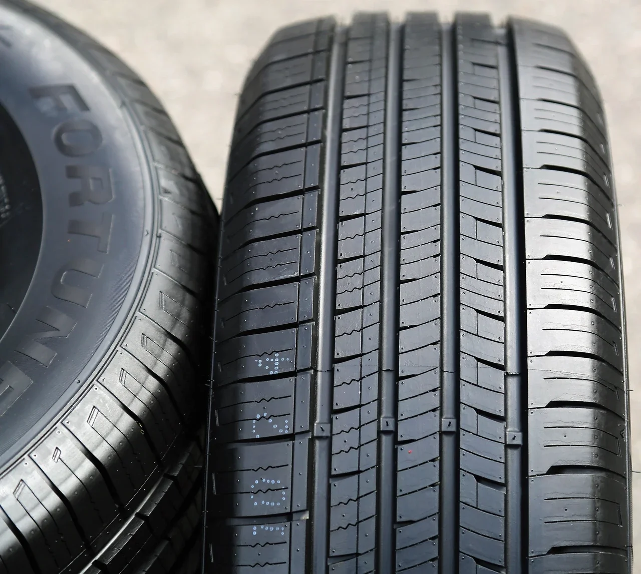 Fortune Perfectus FSR602 235/55R18 100V