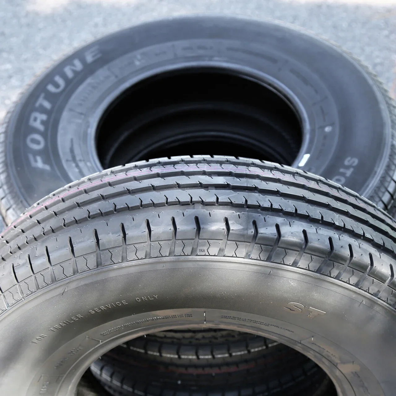 Fortune ST01 ST 225/75R15 113/108M D (8 Ply)