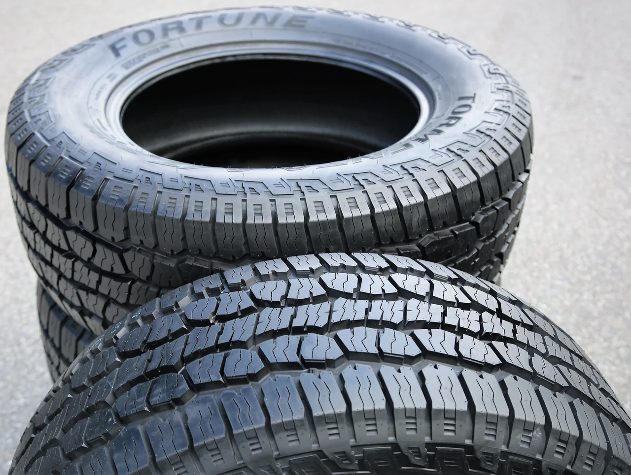 Fortune Tormenta A/T FSR308 LT 225/75R16 115/112S E (10 Ply)