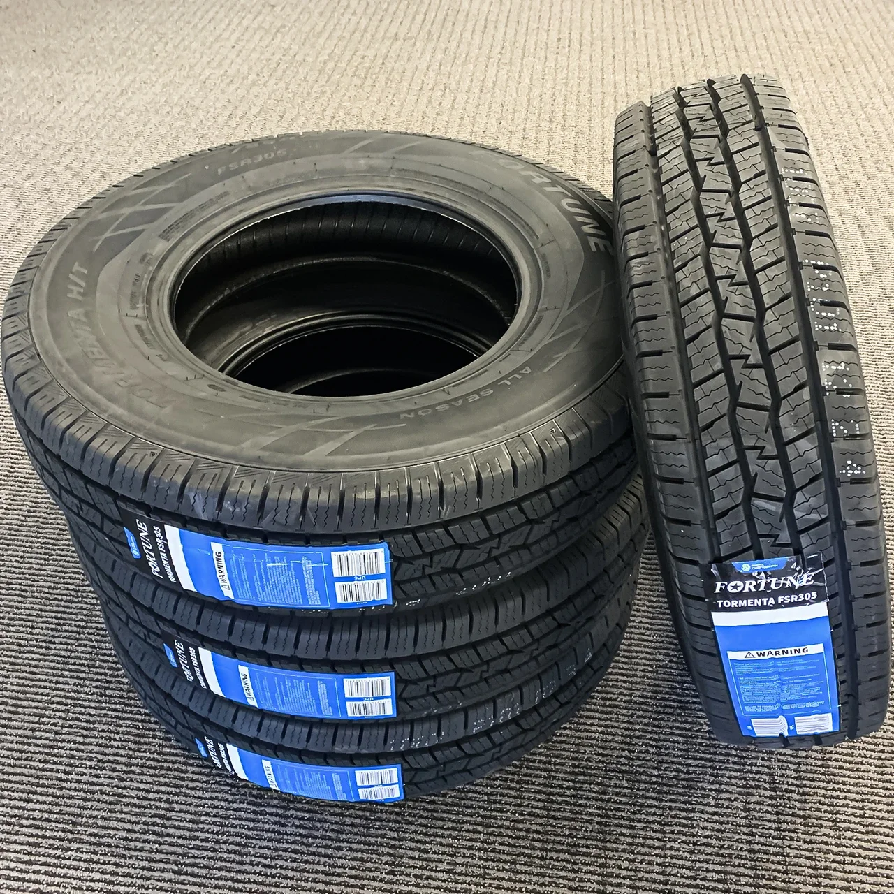 Fortune Tormenta H/T FSR305 235/65R17 108H XL