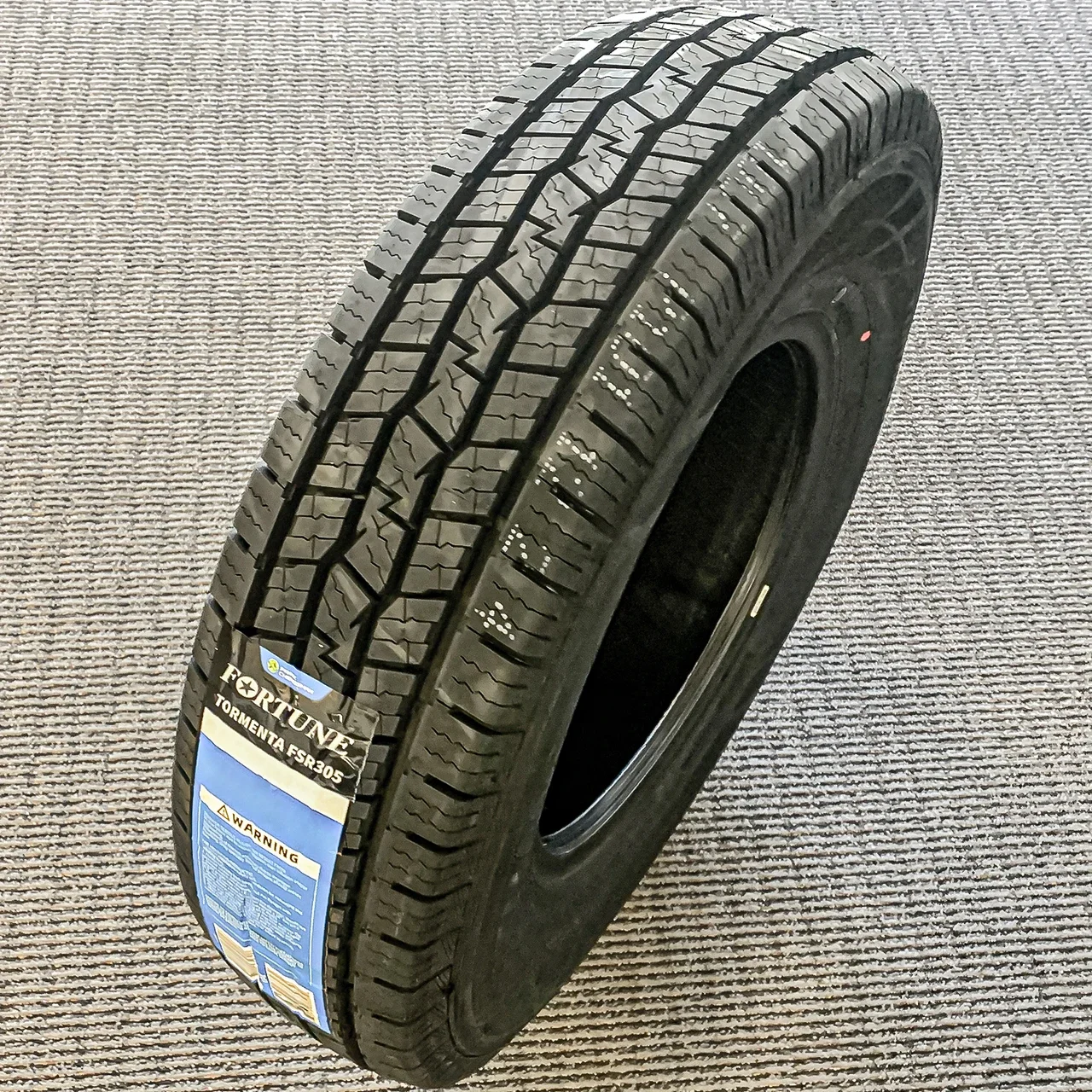 Fortune Tormenta H/T FSR305 245/60R18 105H