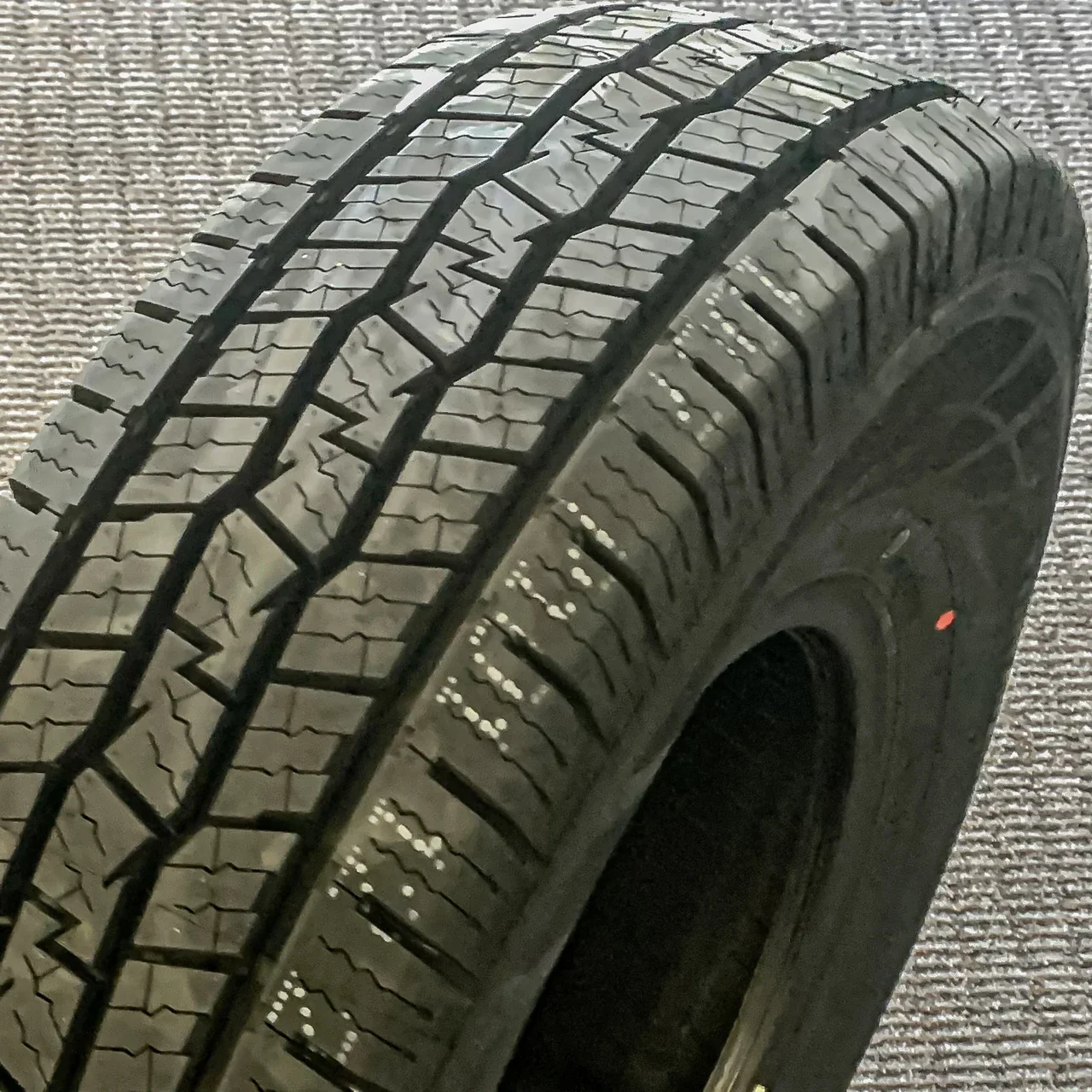 Fortune Tormenta H/T FSR305 265/65R17 112T
