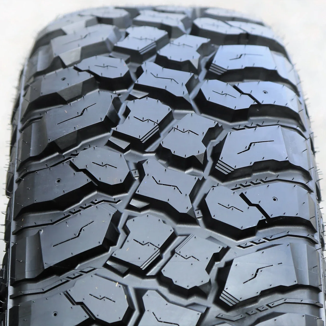 Fortune Tormenta M/T FSR310 LT 35X12.50R20 121Q E (10 Ply)