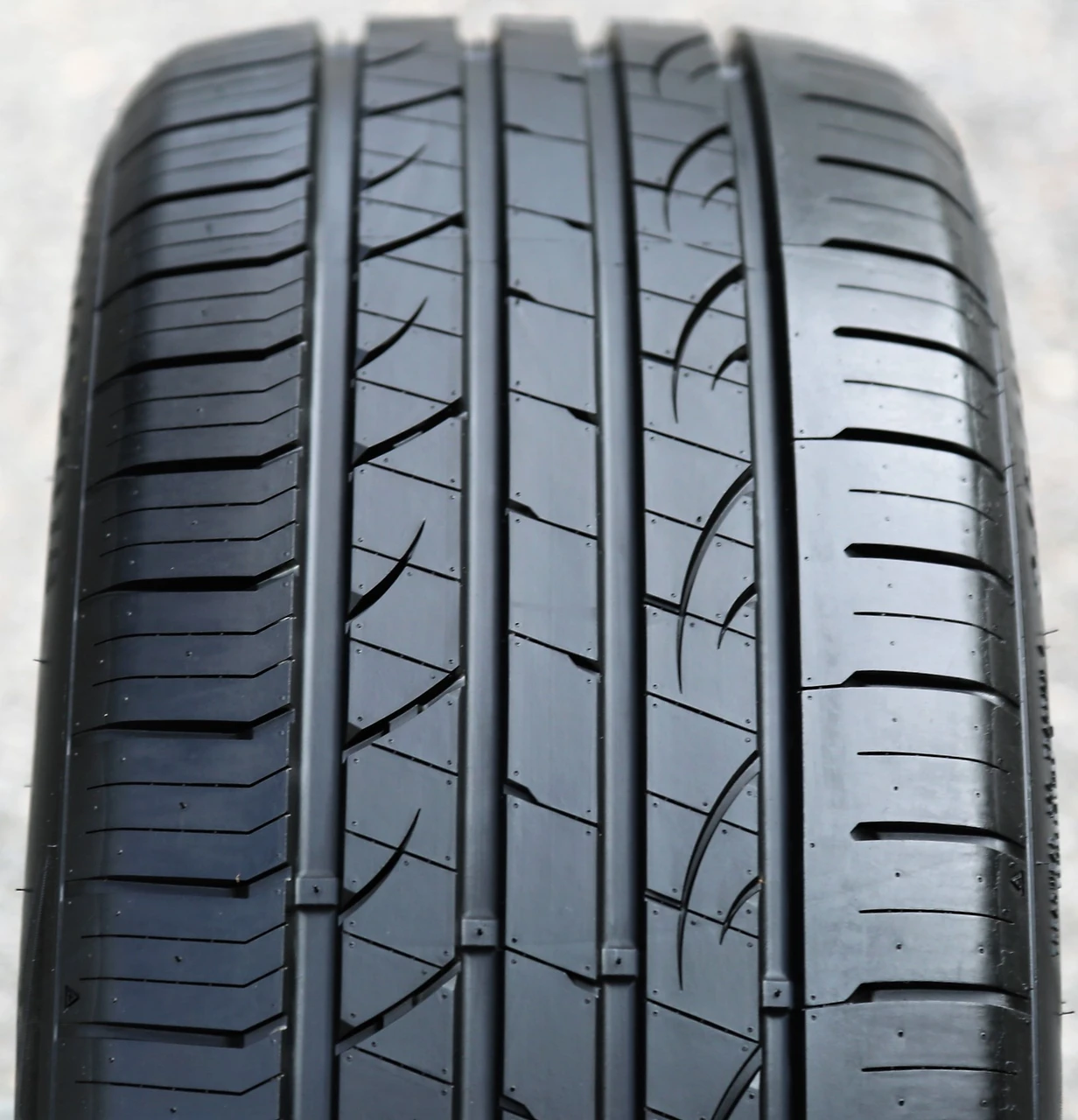 Fortune Viento FSR702 275/30R24 ZR 101Y XL