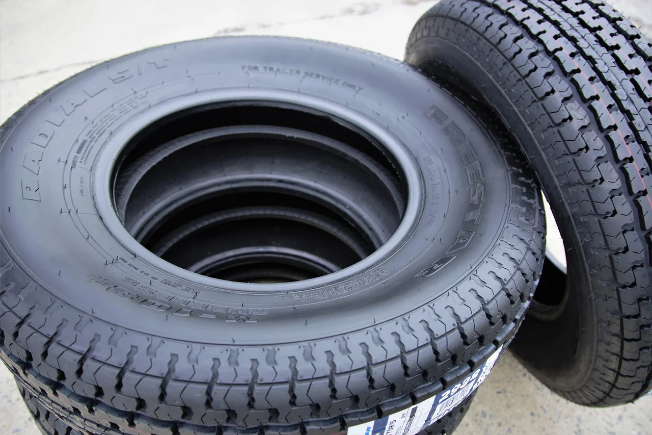 Freestar Radial S/T M-108+ ST 175/80R13 91/87M C (6 Ply)