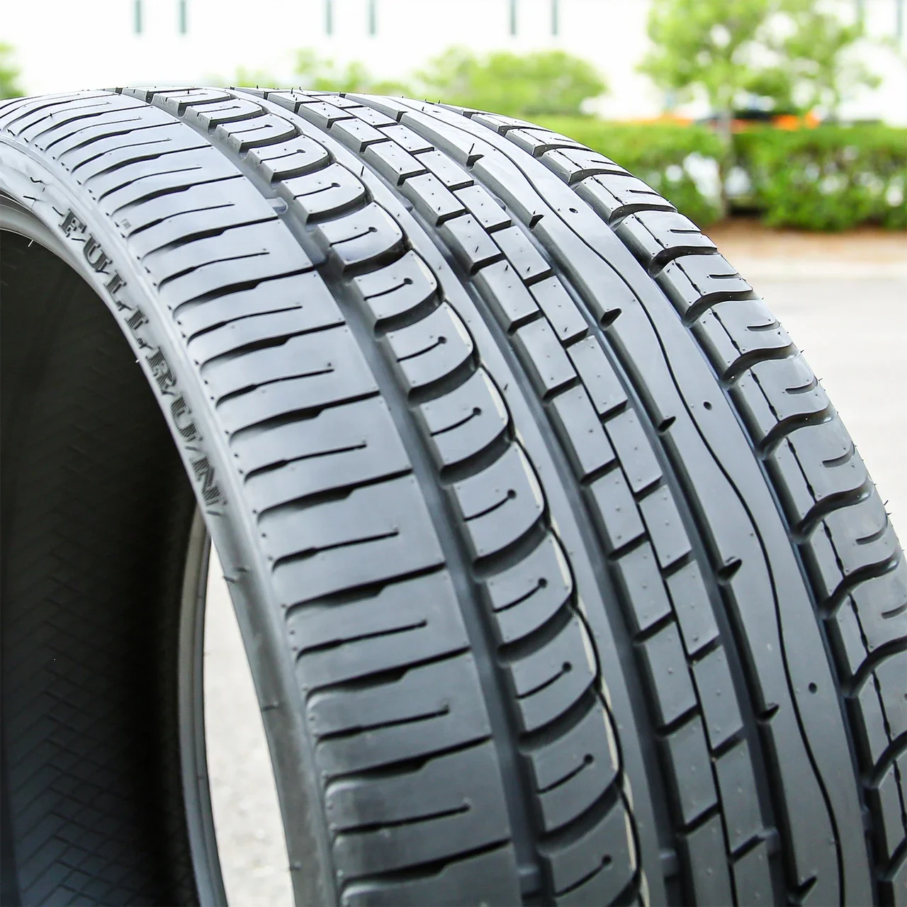 Fullrun F7000 275/30R24 101W XL