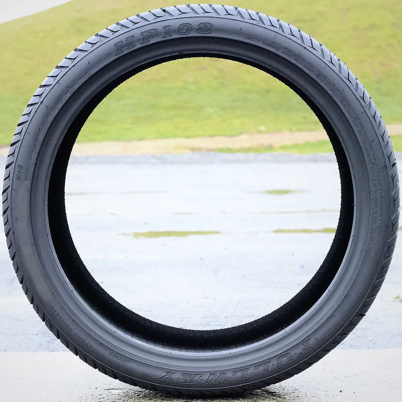 Fullway HP108 225/45R18 ZR 95W XL