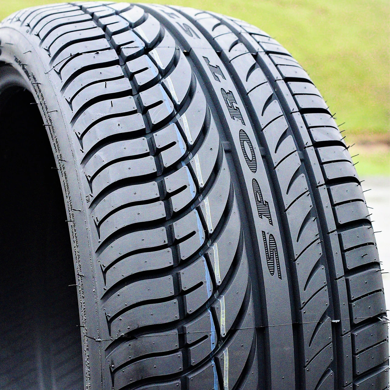 Fullway HP108 245/45R19 102W XL BLEMAS All Season Tire