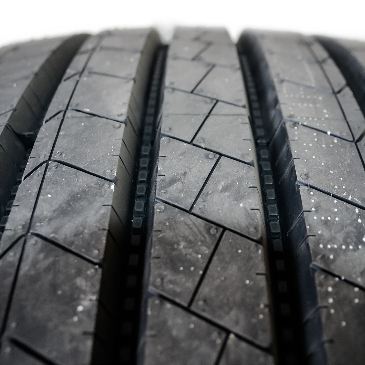 Geoquest QF568 295/75R22.5 G (14 Ply)