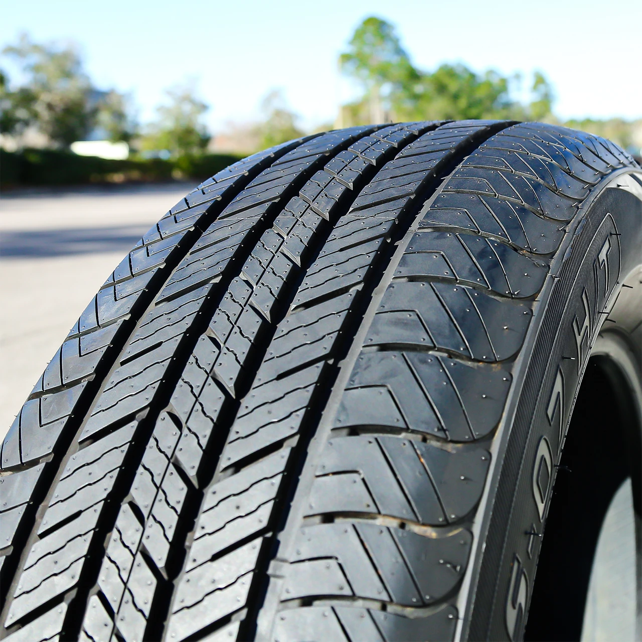 Goodtrip GS-07 H/T 255/50R20 109V XL